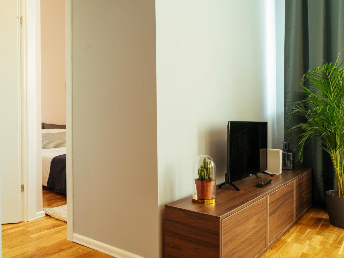 Beautiful Apartment - Top Location - Amazing Balcony Bukarest Exteriör bild